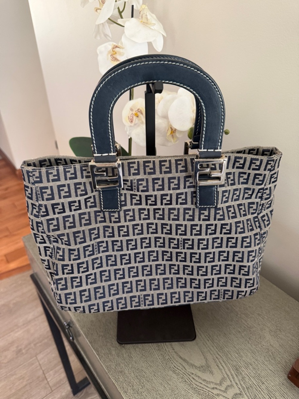 Fendi Zucca Logo Tote in Navy and Beige Canvas - Picture 2 of 11